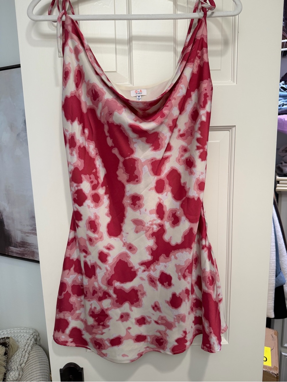 Q+A Los Angeles Pink & Cream Cowl-Neck Tie-Shoulder Mini Dress